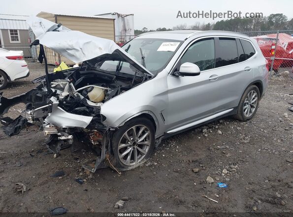 5UXTR9C57KLP92274 2019 BMW X3 Silver Առջևի ձախ երեք քառորդ տեսարան
