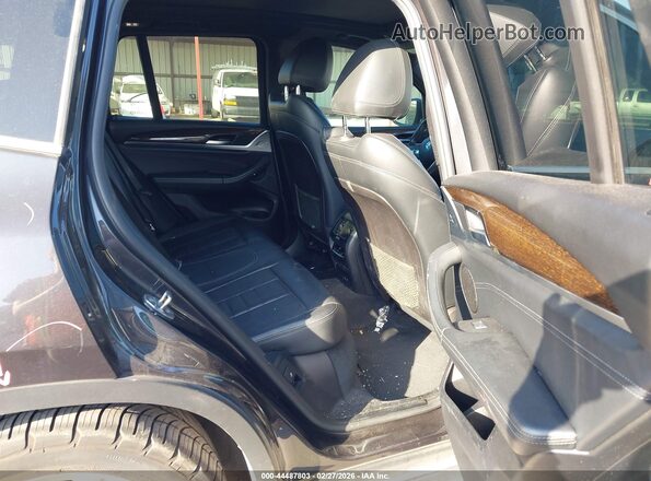 5UXTY3C05LLU70769 2020 BMW X3 Black Widok naklejki z numerem VIN