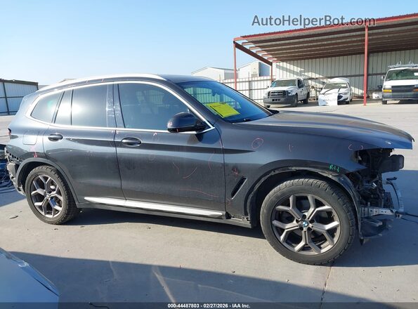 5UXTY3C05LLU70769 2020 BMW X3 Black Widok wnętrza 360 stopni