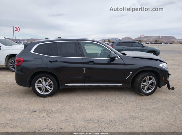 5UXTY3C05M9H76047 2021 BMW X3 Черный Вид задней части салона