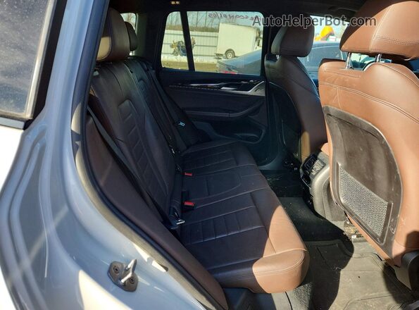 5UXTY5C00L9C44618 2020 BMW X3 Белый Вид задней части салона