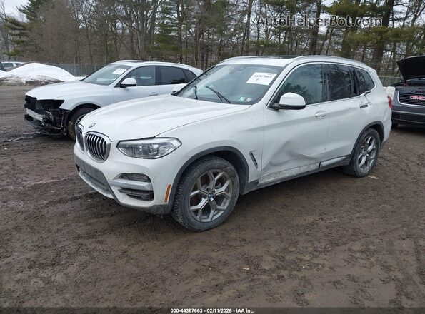 5UXTY5C00M9E27762 2021 BMW X3 Белый Передняя левая четверть