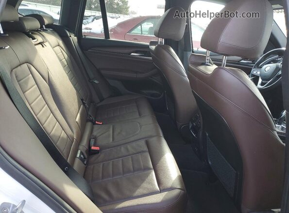 5UXTY5C07L9D03633 2020 BMW X3 Белый Вид задней части салона