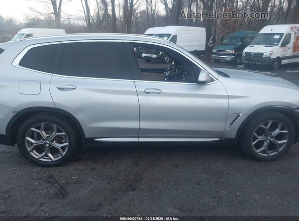 5UXTY5C08LLT34423 2020 BMW X3 Серебряный Вид задней части салона