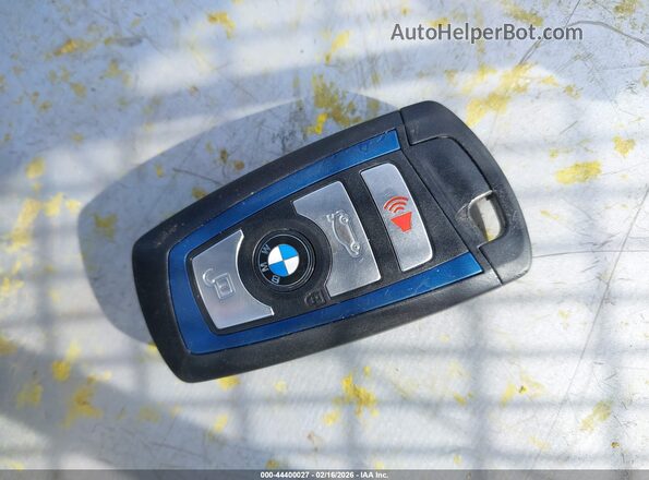 5UXWX7C33H0W39827 2017 BMW X3 Черный Вид панели приборов