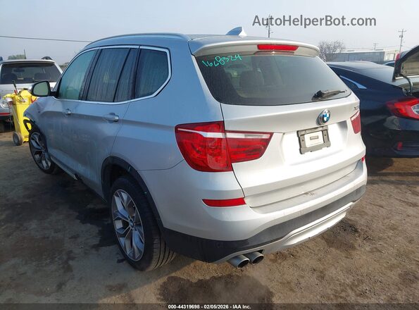 5UXWX9C32H0W78159 2017 BMW X3 Серебряный Задняя левая четверть