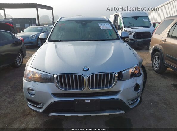 5UXWX9C32H0W78159 2017 BMW X3 Серебряный Вид щитка приборов