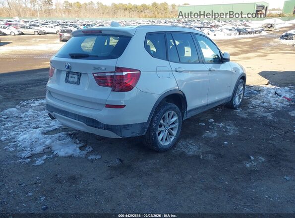 5UXWX9C52G0D81959 2016 BMW X3 White Trasero derecho