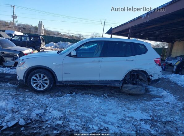 5UXWX9C52G0D81959 2016 BMW X3 White Vista interior de 360 grados