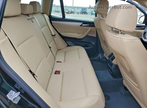 5UXWX9C52H0T11053 2017 BMW X3 Черный Вид задней части салона
