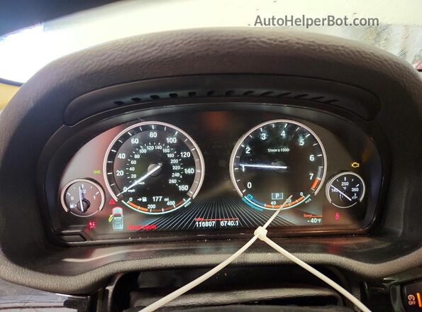 5UXWX9C53G0D71988 2016 BMW X3 Белый Вид щитка приборов