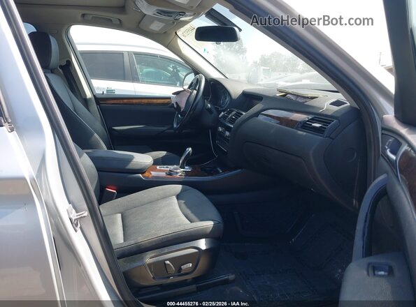 5UXWX9C53G0D76026 2016 BMW X3 Серебряный Вид салона спереди