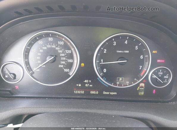 5UXWX9C53G0D76026 2016 BMW X3 Серебряный Вид задних сидений