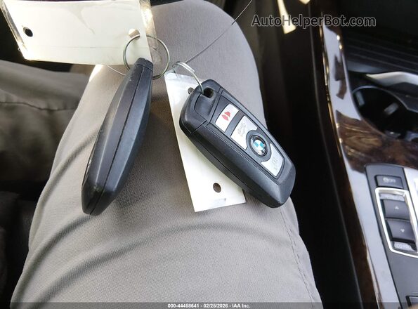5UXWX9C59G0D88035 2016 BMW X3 Черный Вид панели приборов