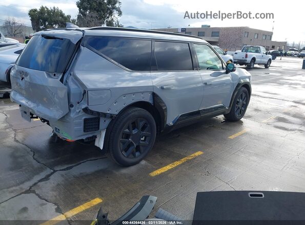 5XYADFS54TG013885 2026 KIA EV9 Gray Trasero derecho