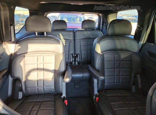 5XYADFS55TG009327 2026 KIA EV9 Gray Widok tylnych siedzeń