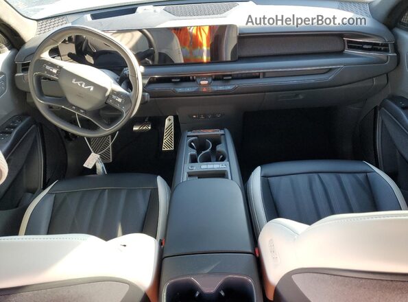 5XYAEFS51TG005269 2026 KIA EV9 Black Vista del salpicadero