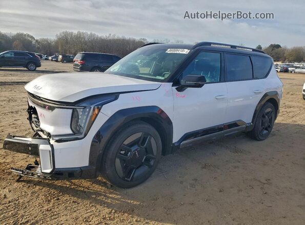 5XYAEFS53TG007881 2026 KIA EV9 Белый Передняя левая четверть