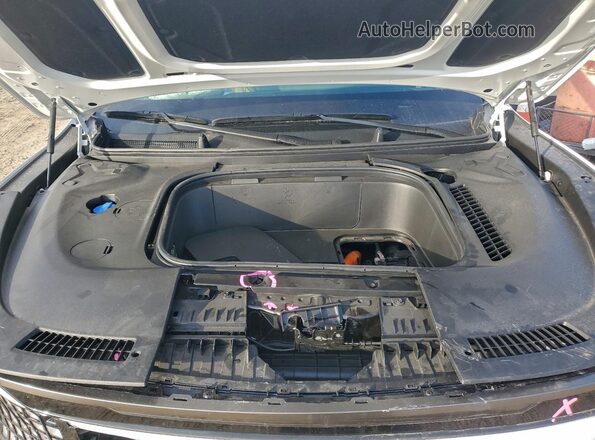 5XYAEFS53TG007881 2026 KIA EV9 Белый Вид подкапотного пространства