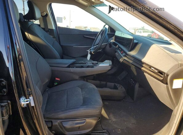 5XYC34JAXSG008946 2025 KIA EV6 Black Vista interior delantera
