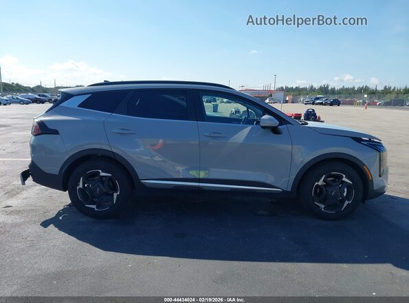 5XYK33DFXTG390958 2026 KIA SPORTAGE Серый Вид задней части салона