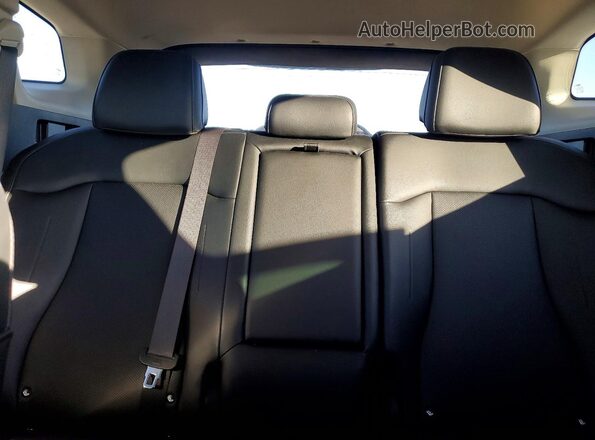 5XYK3CDF8RG144645 2024 KIA SPORTAGE Silver Вид задніх сидінь
