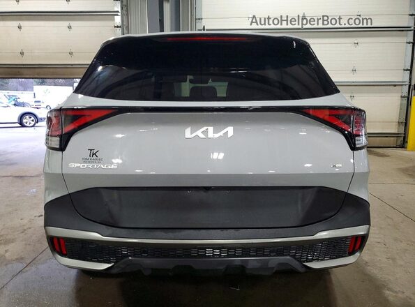 5XYK6CDFXRG173880 2024 KIA SPORTAGE Серый Вид сзади