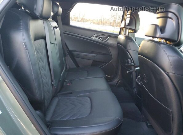 5XYK7CDF0SG234253 2025 KIA SPORTAGE Зеленый Вид задней части салона