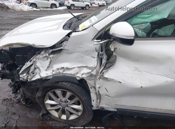 5XYPGDA33GG169573 2016 KIA SORENTO Белый Вид спереди