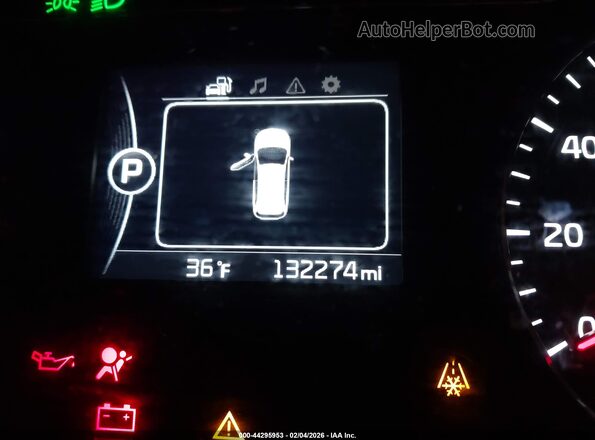 5XYPGDA33HG296177 2017 KIA SORENTO White 