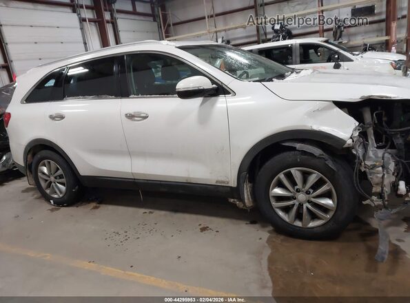 5XYPGDA33HG296177 2017 KIA SORENTO White უკანა სალონის ხედი