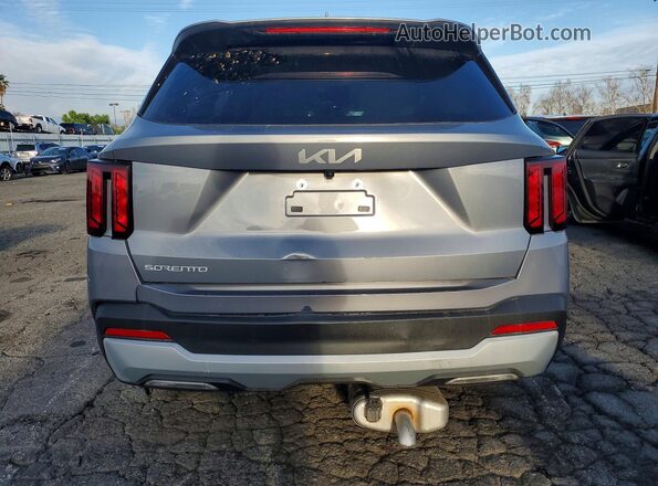 5XYRG4JCXSG389682 2025 KIA SORENTO Gray Widok z tyłu