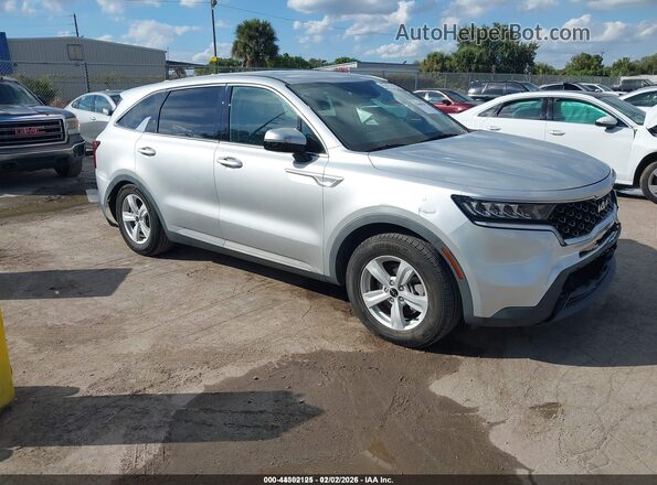 5XYRG4LC1NG113683 2022 KIA SORENTO Silver Delantero derecho