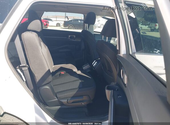 5XYRG4LC1NG133898 2022 KIA SORENTO Белый Вид наклейки с VIN-кодом