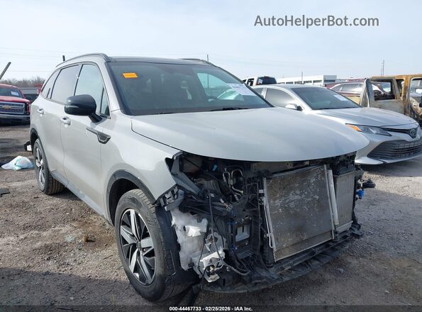 5XYRH4LF2PG166287 2023 KIA SORENTO Серый Передняя правая четверть