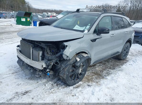 5XYRKDLF0NG080698 2022 KIA SORENTO Gray Vista tres cuartos delantera izquierda