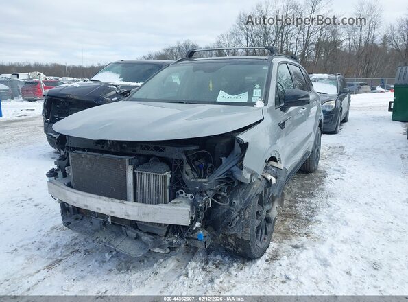 5XYRKDLF0NG080698 2022 KIA SORENTO Gray Vista frontal
