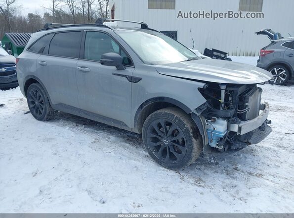 5XYRKDLF0NG080698 2022 KIA SORENTO Gray Delantero derecho