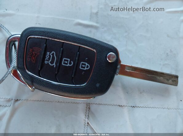 5XYZT3LB7GG318893 2016 HYUNDAI SANTA FE SPORT Красный Вид панели приборов