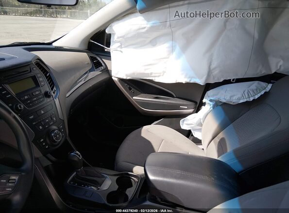 5XYZTDLB5GG346343 2016 HYUNDAI SANTA FE SPORT Серебряный Вид салона спереди
