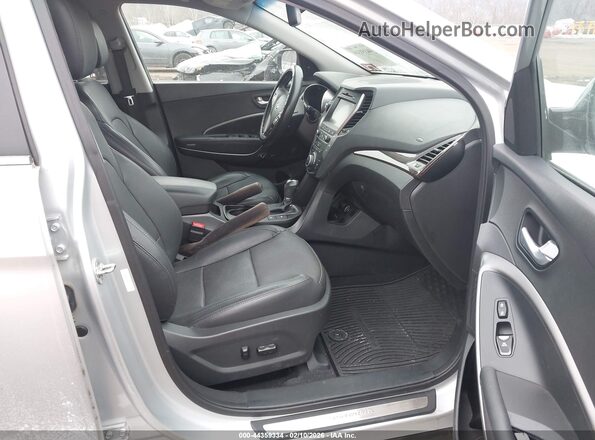5XYZWDLA0HG471167 2017 HYUNDAI SANTA FE Серый Вид салона спереди