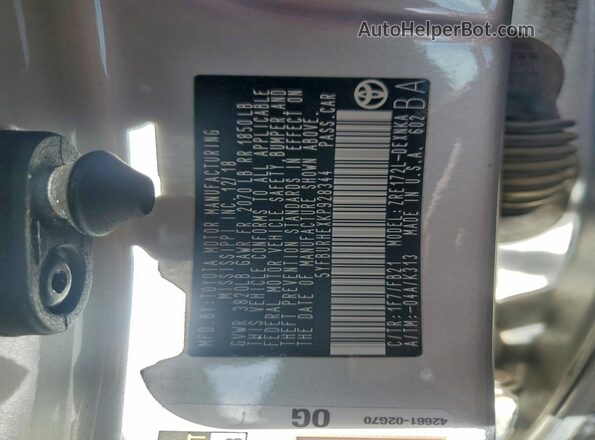 5YFBURHEXKP928344 2019 TOYOTA LL Серебряный Вид подкапотного пространства
