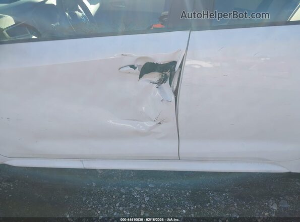5YFEPMAE5MP230700 2021 TOYOTA LL White წინა ხედი