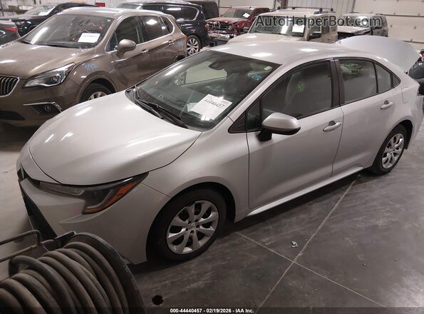 5YFEPMAE7MP180673 2021 TOYOTA LL Silver Vista tres cuartos delantera izquierda