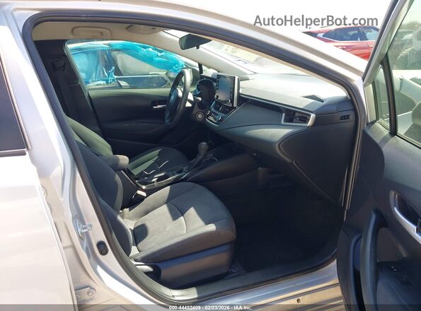 5YFEPRAE3LP132227 2020 TOYOTA LL Silver Widok wnętrza z przodu