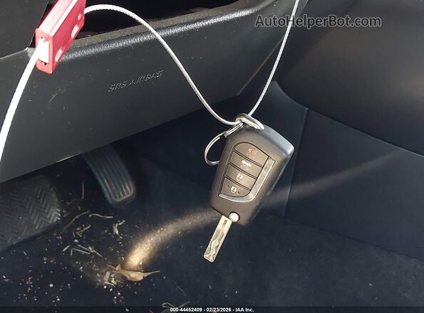 5YFEPRAE3LP132227 2020 TOYOTA LL Silver Widok deski rozdzielczej