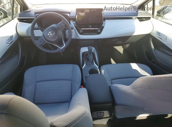 5YFS4MCE7TP260692 2026 TOYOTA LL Silver Widok deski rozdzielczej