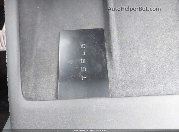 5YJ3E1EA0SF024261 2025 TESLA MODEL 3 Серый Вид панели приборов