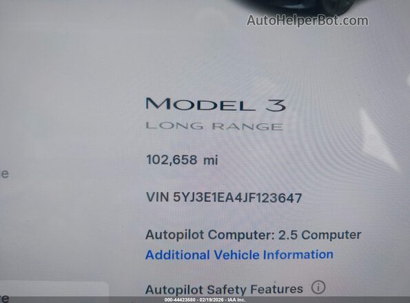 5YJ3E1EA4JF123647 2018 TESLA MODEL 3 Серый Вид задних сидений