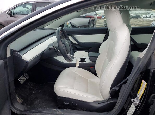 5YJ3E1EB2KF195375 2019 TESLA MODEL Black Vista interior delantera